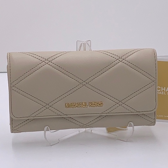MICHAEL KORS JET SET TRAVEL LARGE TRIFOLD WALLET LIGHT SAND COLOR - Picture 5 of 16